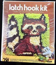 Latchhook Kit Racoon 9640 Area Rug Or Wall Hanging 12" x 12" New