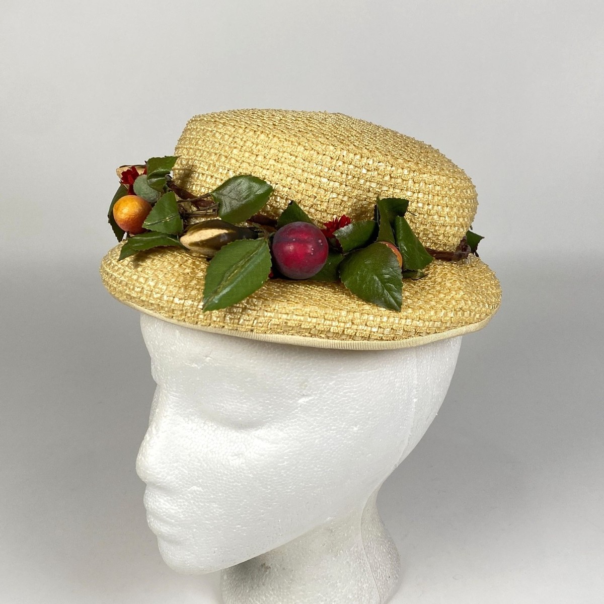 Vintage Ladies Straw Boater Hat Millinery Faux Fruit  display picture 1