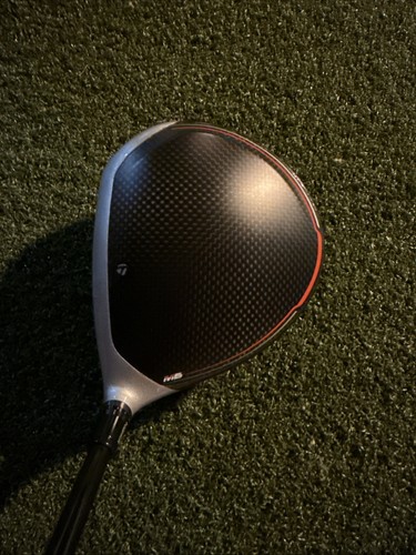 TaylorMade M6 9° Stiff Flex Atmos Driver RH (with Head-cover)