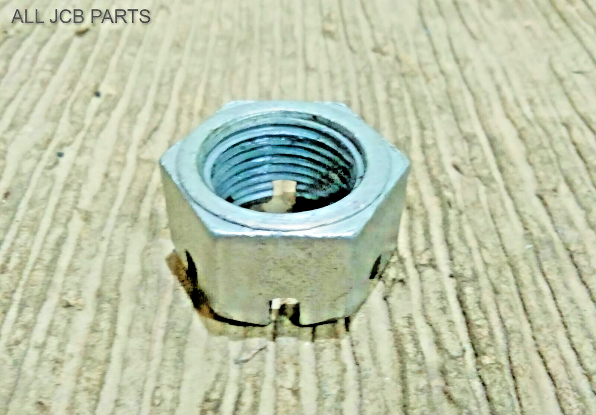 JCB SPARE PARTS- STUB AXLE WITH NUT (PART NO. 120/30003 1340/0905Z