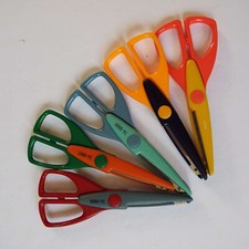 Lot 5 Provo Craft Scissors Paper Edgers 34-006 34-007 34-009