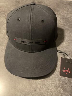 NWT Sun Day Red Jupiter Mid Icon Black Hat Tiger Woods Brand New Size XS New