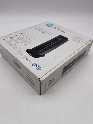 Motorola 8x4 Cable Modem, Model MB 7220, Docsis 3.0 - Photo 2/6