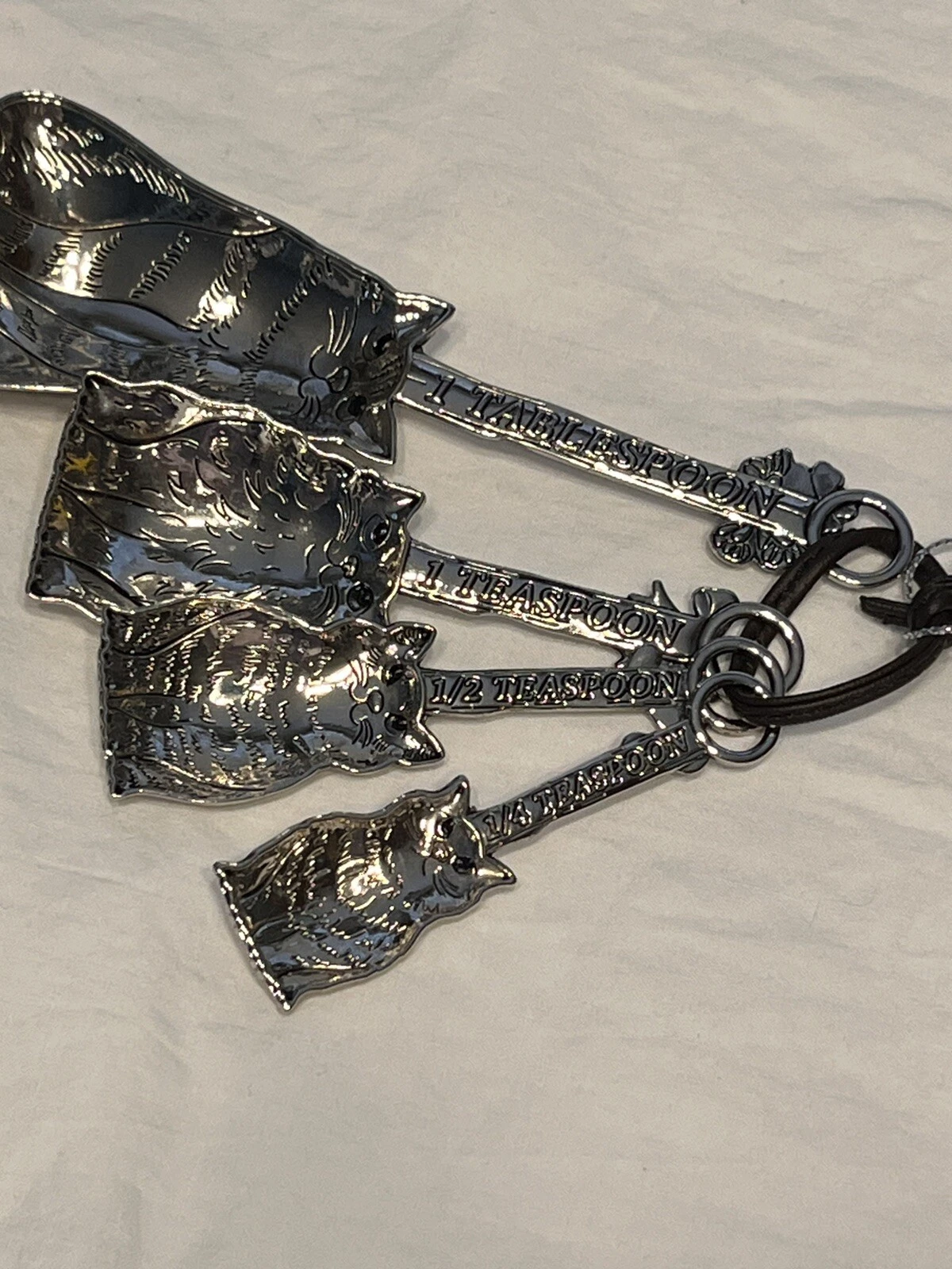 Ganz 4 Piece Measuring Spoons Set Silver Cats Various Sizes Kitchen Decor
Opens in a new window or t