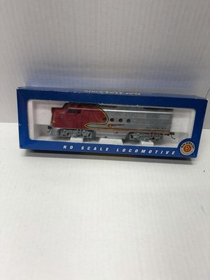 Vintage Bachman HO Scale SANTA FEDiesel Locomotive Engine 11702
