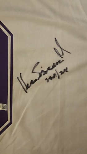 Hugo Sanchez Hand Signed Real Madrid Jersey#9 With Beckett COA - Picture 5 of 6
