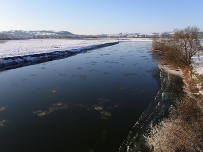 Photo A3 Small Ice Floes, Afon Tywi, from Dryslwyn Bridge Dryslwyn/SN55 c2010