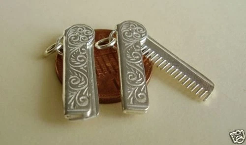 WONDERFUL  ' COMB IN CASE ' OPENING STERLING SILVER CHARM