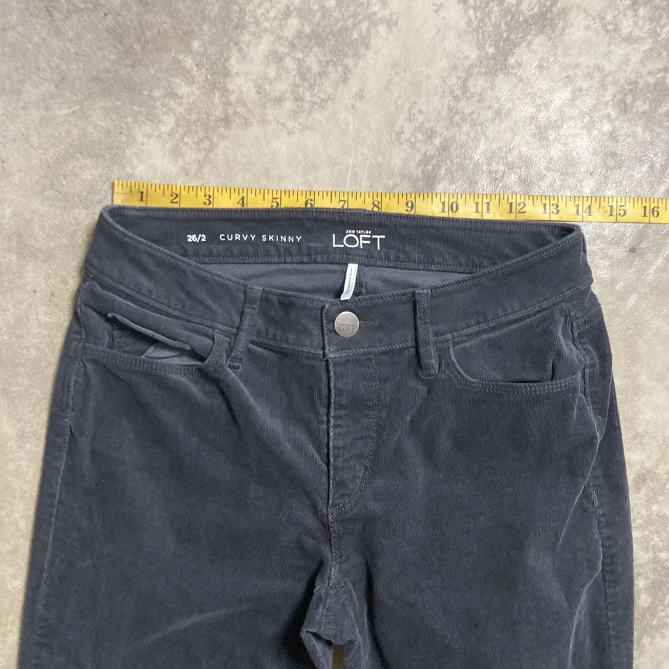 Ann Taylor Loft 灯芯绒裤子女式 2 灰色曲线紧身低腰经典 — 第 2/4 张图片