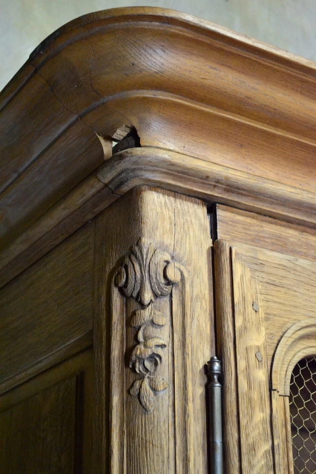 Antiga estante francesa country 4 portas em carvalho 10' de largura - Imagem 2 de 4