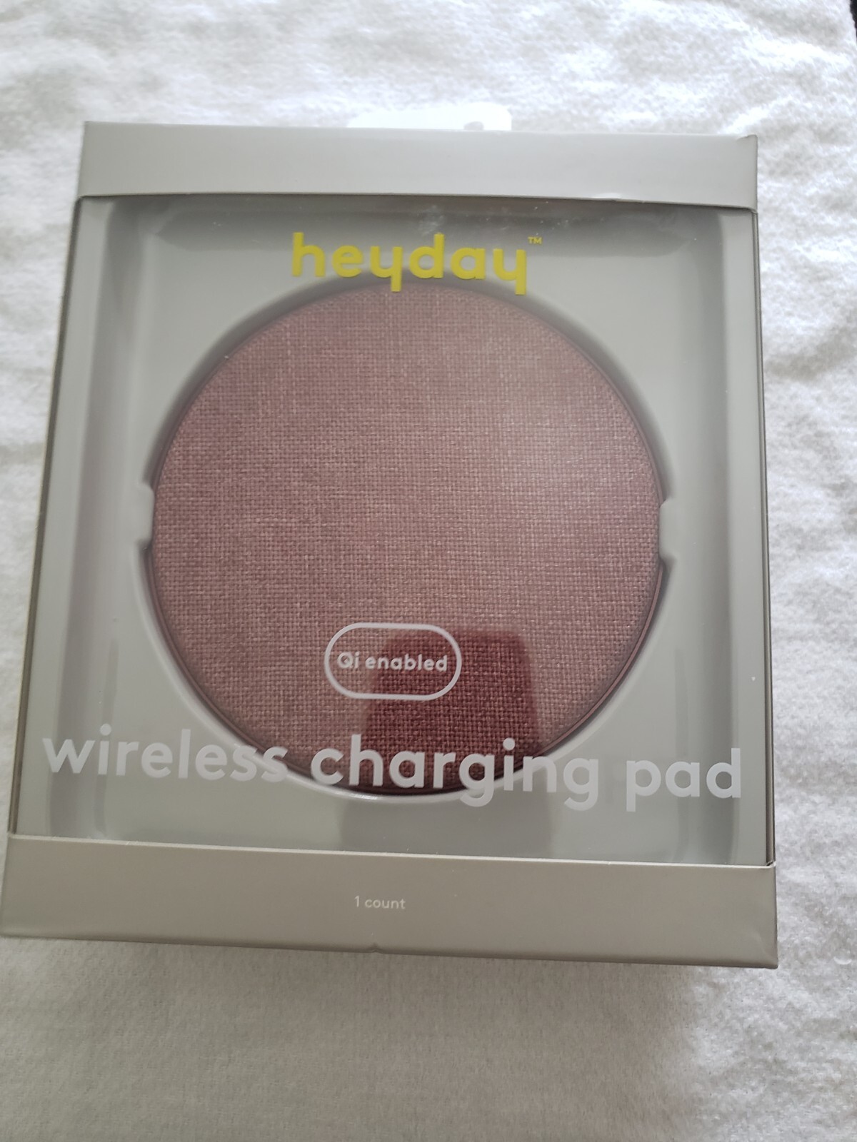 New Heyday Qi Wireless 10W Charging Pad - Autumn Red