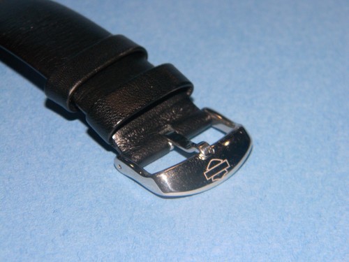 Harley Davidson Skull Watch by Bulova 76A10 -Minty- Original Strap - New Battery - Picture 12 of 16