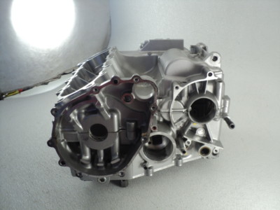 J Kawasaki ZZR600 ZZR 600 ZX600 J #8544 Motor / Engine Center Cases