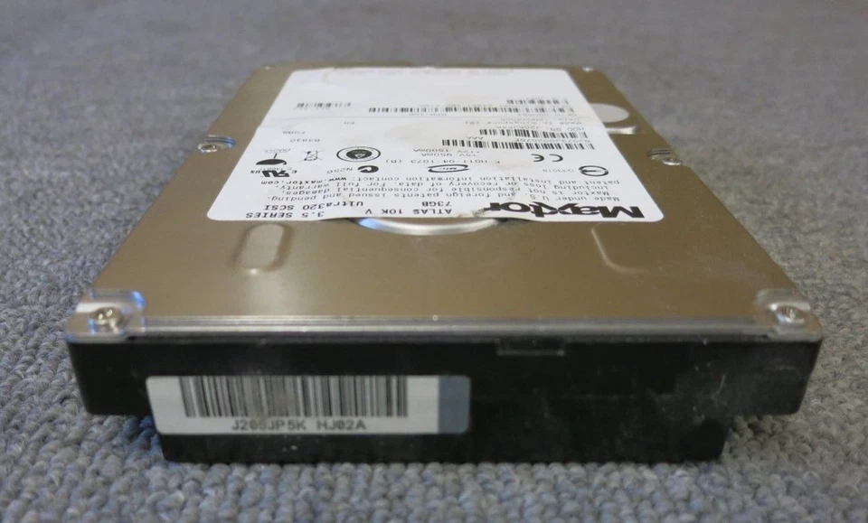 Maxtor 8J073J002075E 0GD084 73GB 10000RPM 8MB U320 SCSI 80 Pin 3.5" Internal HDD - Image 3 of 4