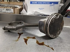 Piston and Connecting Rod Standard For 14-17 Jeep Cherokee  3.2 68088072AF