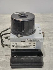 2003-2004 Nissan Xterra & Frontier ABS Pump Brake Control Module OEM 47660 1Z670