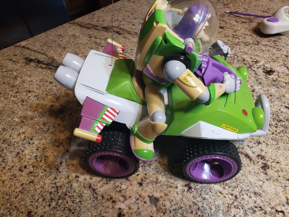 Toy Story Buzz Light Year Space Ranger Car & Remote Control - IMC Toys - Rare - Image 3 of 4