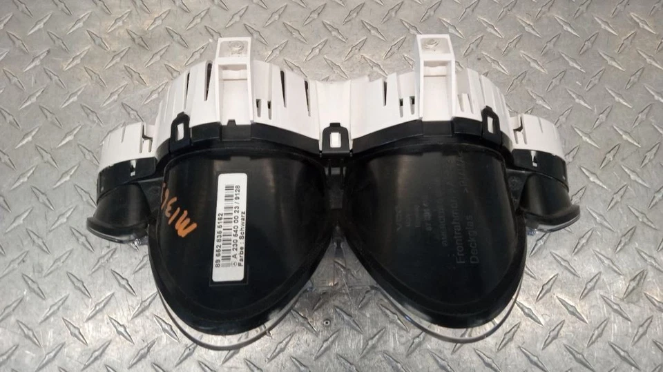 05-06 MERCEDES R230 SL500 VELOCÍMETRO INST MONTAJE EN CLÚSTER Foto 2 de 4