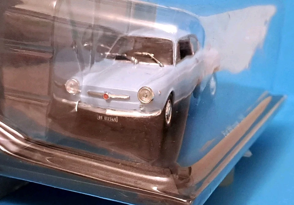 FIAT 850 COUPE' (1965) - 1:43 - Immagine 3 di 4