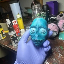SHRUNKEN HEAD - BOB - BEETLEJUICE