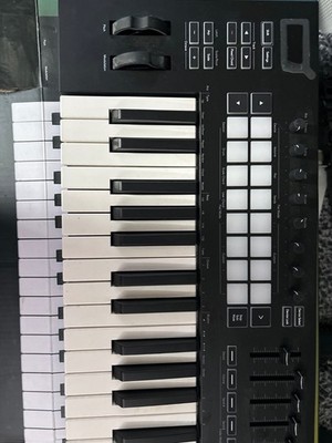 Novation Launchkey 49 MK3 49-key Midi Keyboard Controller Semi-Weighted