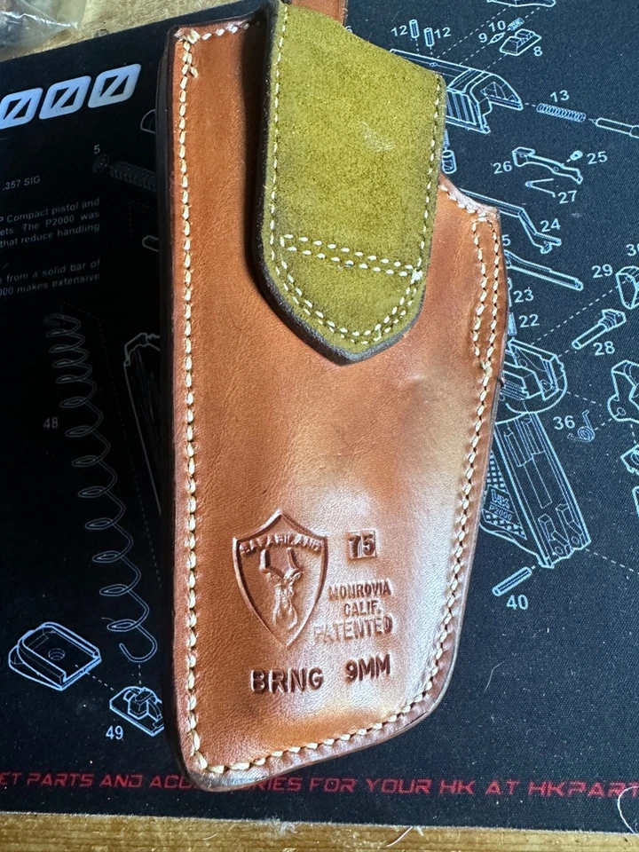 Vintage SAFARILAND #75 Leather Holster Browning 9mm Right-handed w/Knife Mint OW - Image 4 of 4