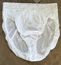 HANES Her Way 6/M WHITE Wide Lace Waist All Nylon Hi Cut Brief Panties Vintage