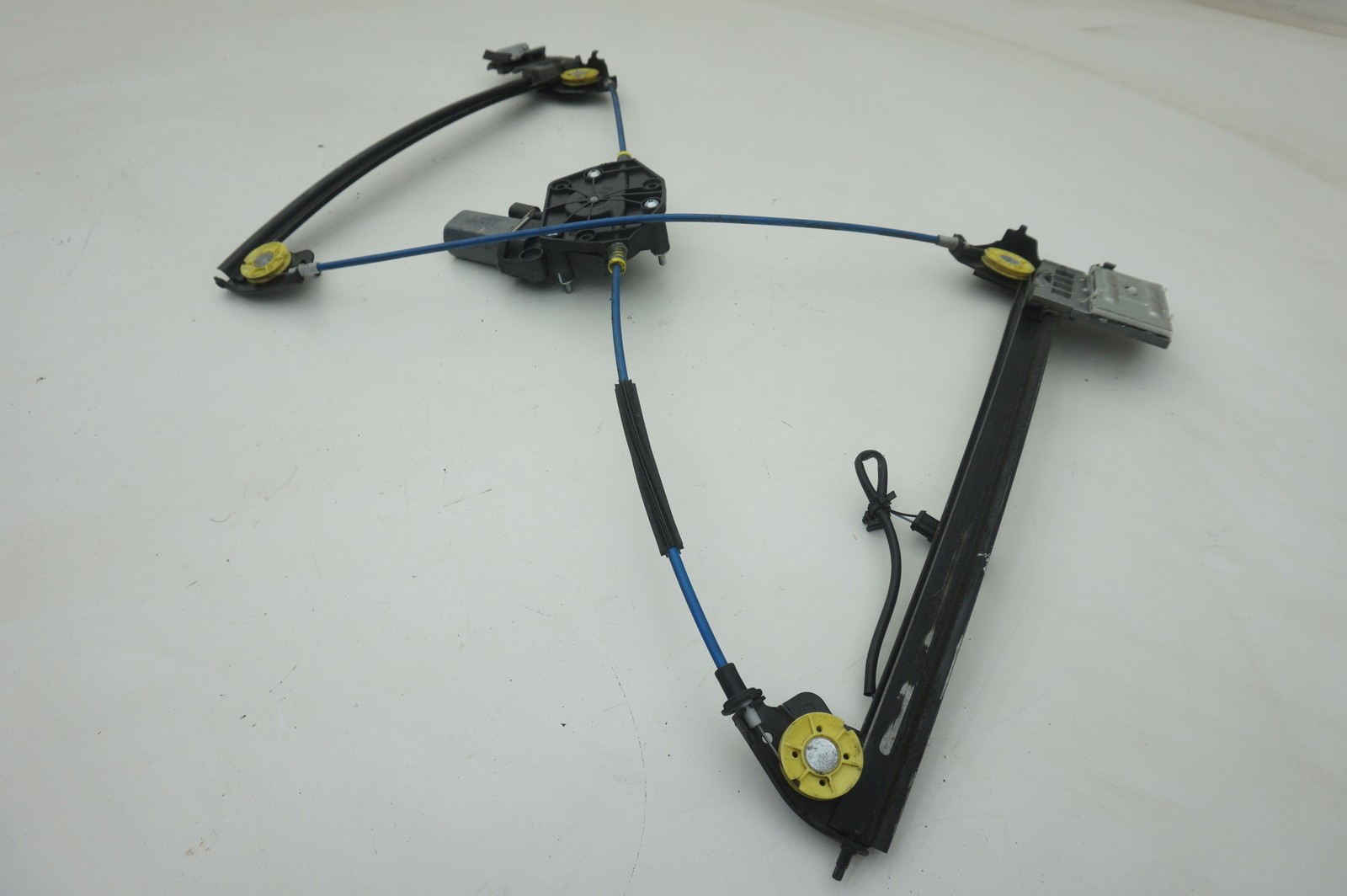 Right Side Door Window Regulator Motor OEM 86266400 Ferrari 488 Spider 2015-19