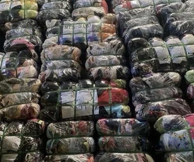 20 Kilo Second Hand Konvolut Großhandel Resell Vintage Kleidung KG Ware