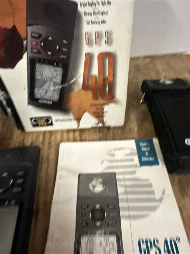 Garmin GPS 40 GPS40 Handheld Hiking Personal Navigation Device Working - Read - Image 3 of 4