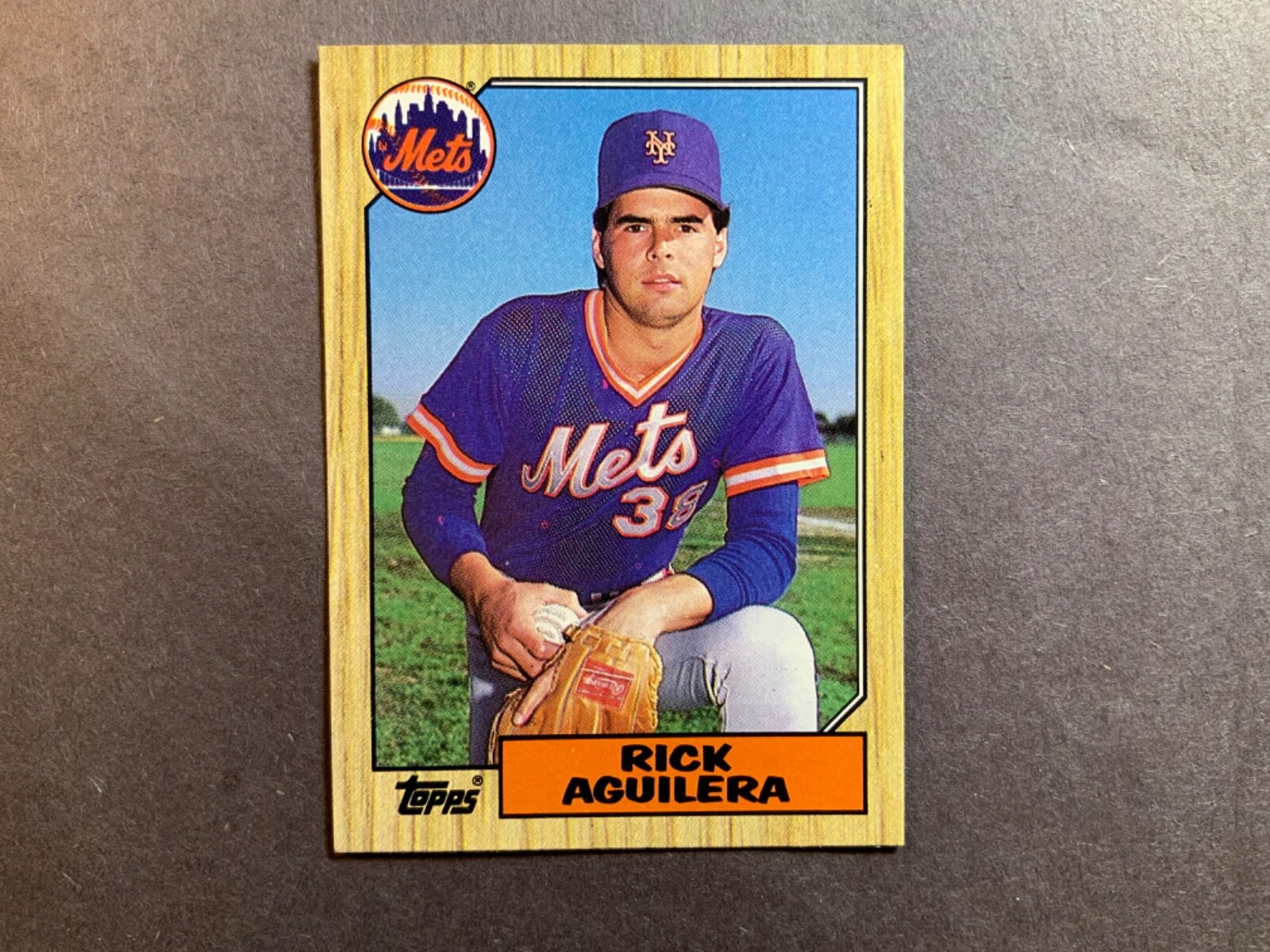 1987 Topps #103 Rick AGUILERA  Pitcher  New York METS  EXcellent  FREE shipping