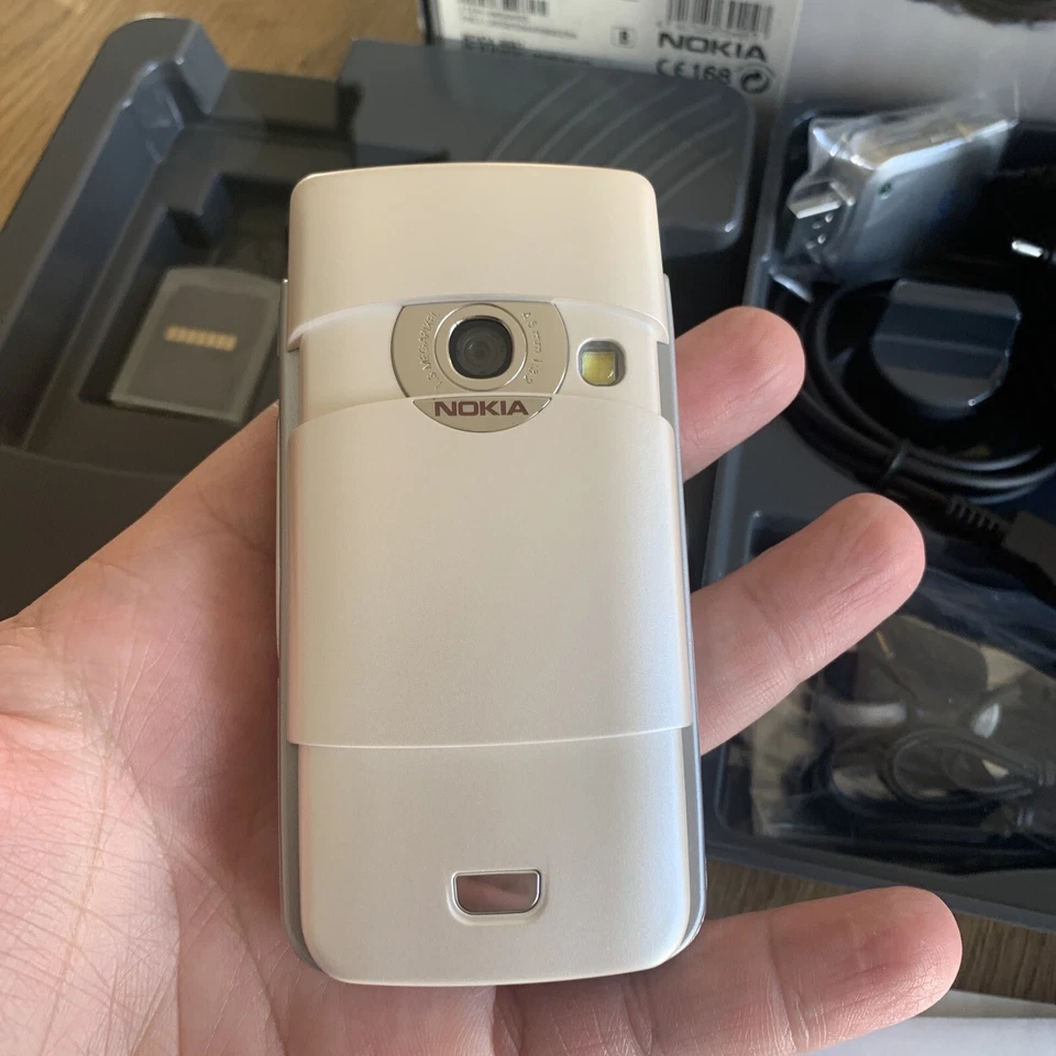 Nokia 6681 Weiß (Ohne Simlock) - Bild 4 von 4