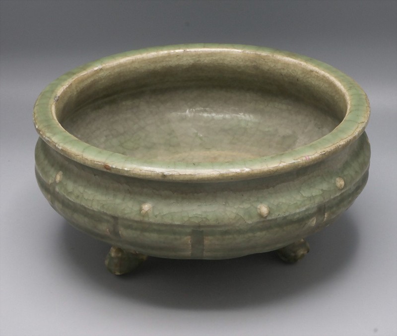A Large Chinese Celadon Crackled Tripod Brush Washer