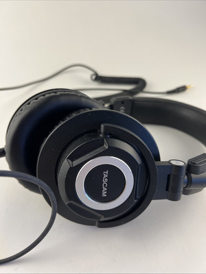 Tascam TH-07 High Definition Recording Studio Monitor Headphones