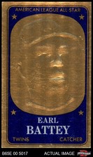 1965 Topps Embossed #70  Earl Battey  Twins 7 - NM