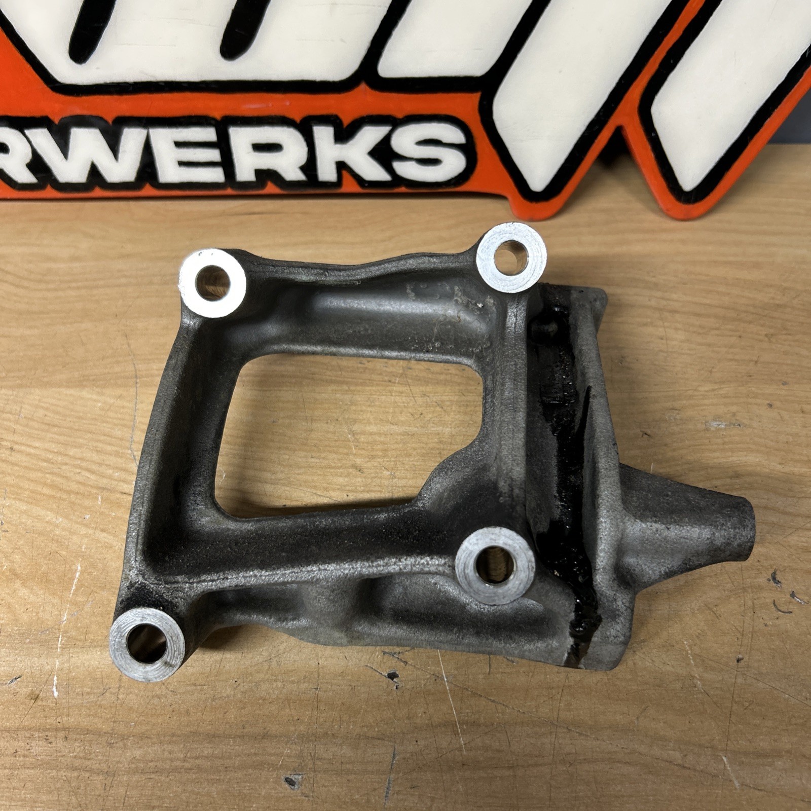 AC Compressor Bracket 97-05 ACURA NSX C30A C32B OEM