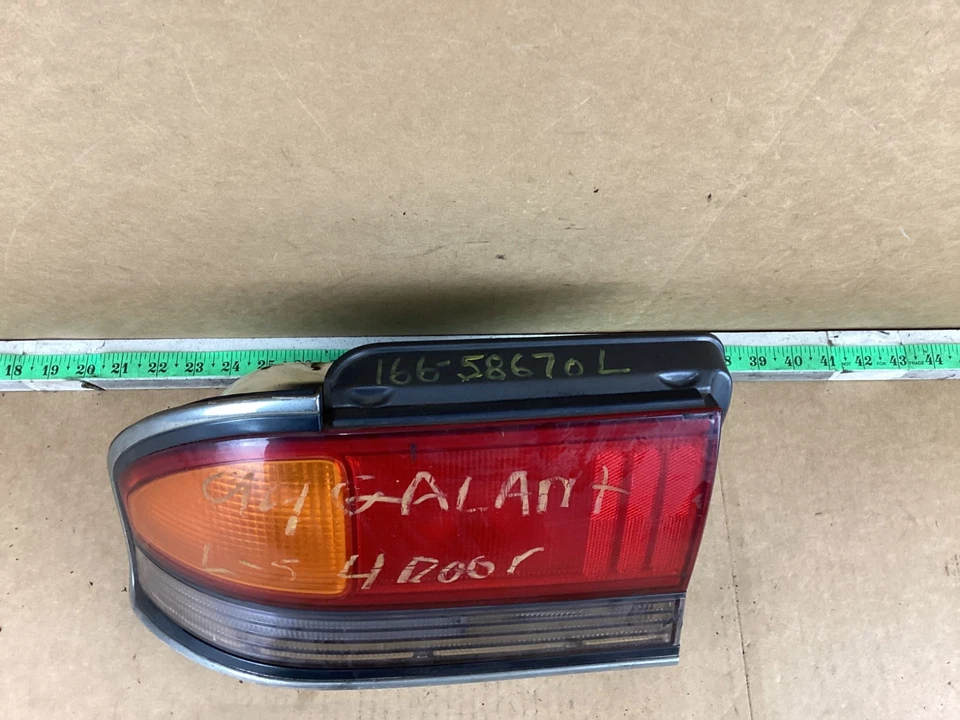 1992-1993 Mitsubishi Galant Rear Left Side Quarter Panel Mounted Tail Light - Image 2 of 4