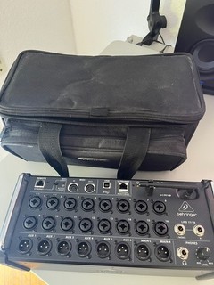 Behringer X Air XR18 18 Kanal Tablet gesteuerter Digitalmixer