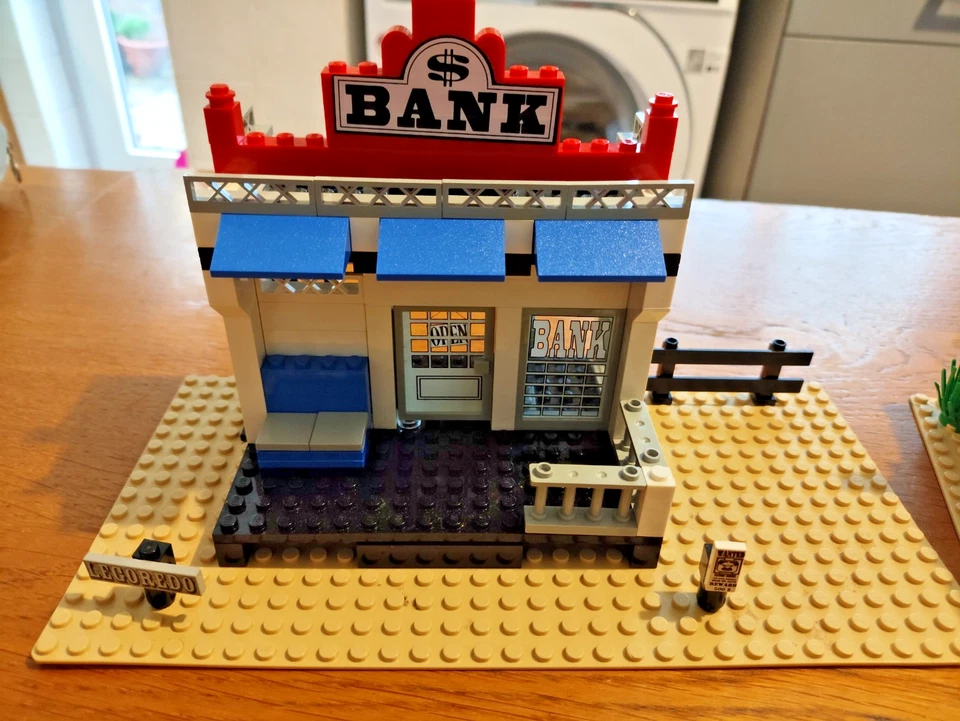 Lego Western 6765 Gold City Junction - Please Read Full Description - image 3 of 4