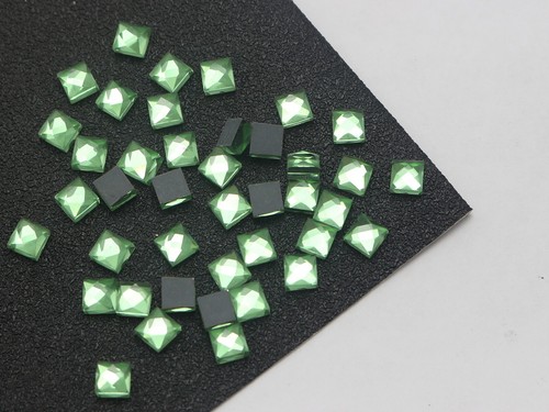 200 Gemme Strass Cristallo Vetro Quadrato Sfaccettato 6X6mm Colore a Scelta - Foto 5 di 17