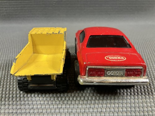 Auto giocattolo vintage Tonka Toyota Corona metallo + camion con cassone ribaltabile Tonka entrambi made in Japan - Foto 5 di 10