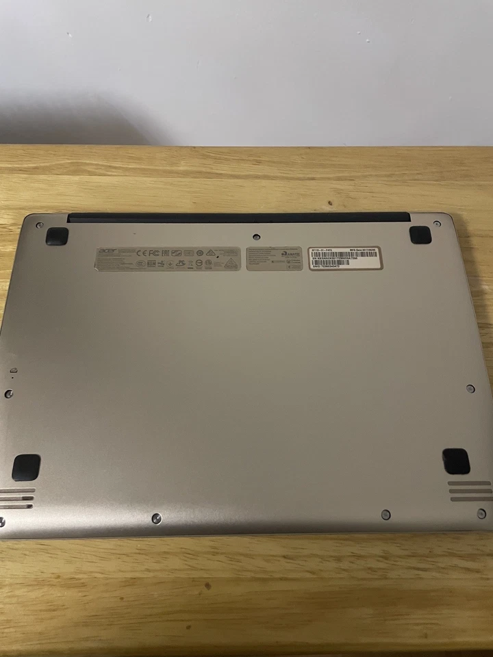 Vorbesitzer ACER Swift 1 13" Laptop - Intel® Pentium™, 64GB 4 RAM, Roségold - Bild 4 von 4