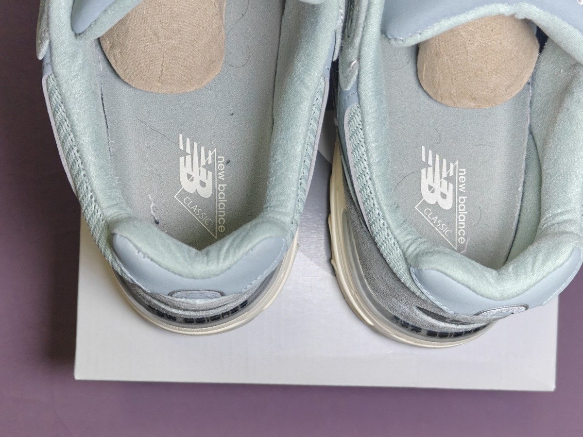 New Balance 993 x Kith 