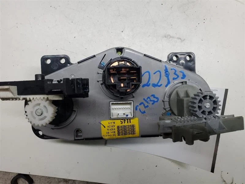 2010-2011, Hyundai Accent GL, контроль температуры с переменным током, 1,6 л, PN-97250-1E065 - Изображение 4 из 4