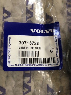 Volvo 30713728 сальник