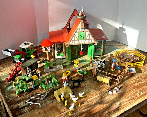 Playmobil Farm 3122 Vintage Nearly Complete (Discontinued)