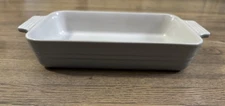 LE CREUSET RECTANGULAR STONEWARE BAKING DISH 25CM PISTACHE NEW