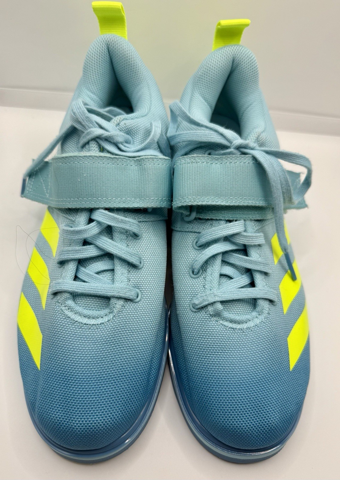 SAOLA Scarpe da tennis sneakers Adidas Powerlift Hazy Sky giallo solare da donna taglia 9 ottime condizioni