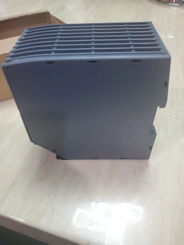 Новый Siemens 6EP1334-2BA20 Sitop PSU100S источник питания 6EP13342BA20 - Изображение 4 из 4