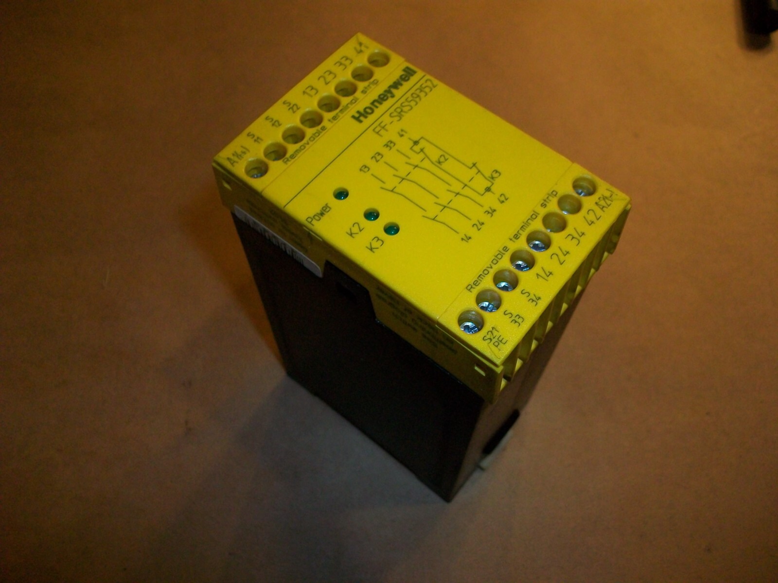 Honeywell FF-SRS59352 Two Channel Emergency Stop Module